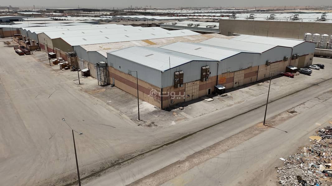 warehouse in Al Mishal, Riyadh 5