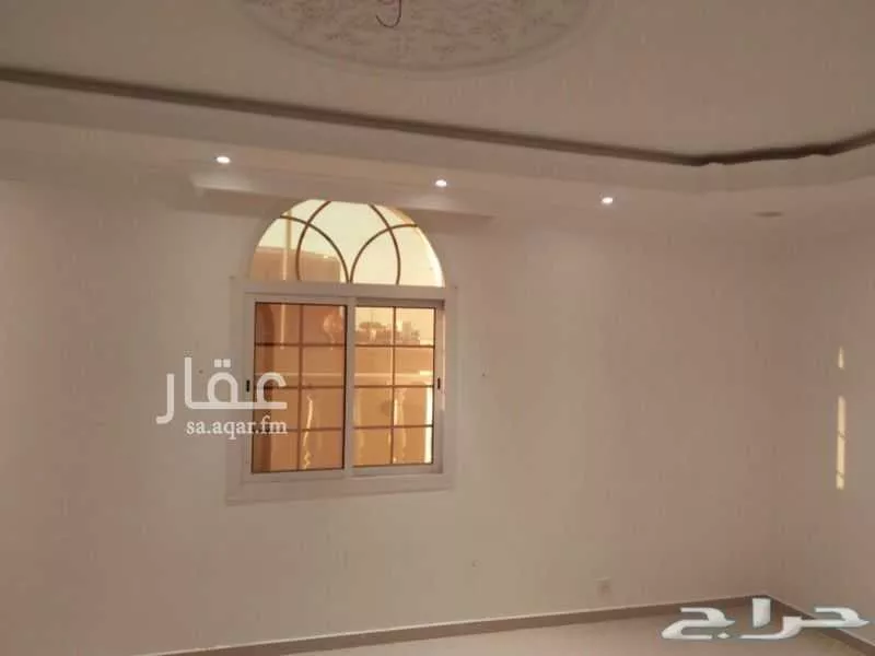 شقة 4 غرف في المرجان 2