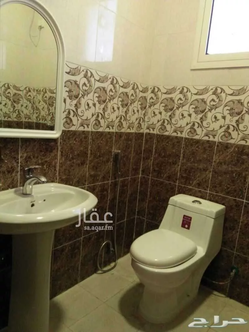 شقة 4 غرف في المرجان 7