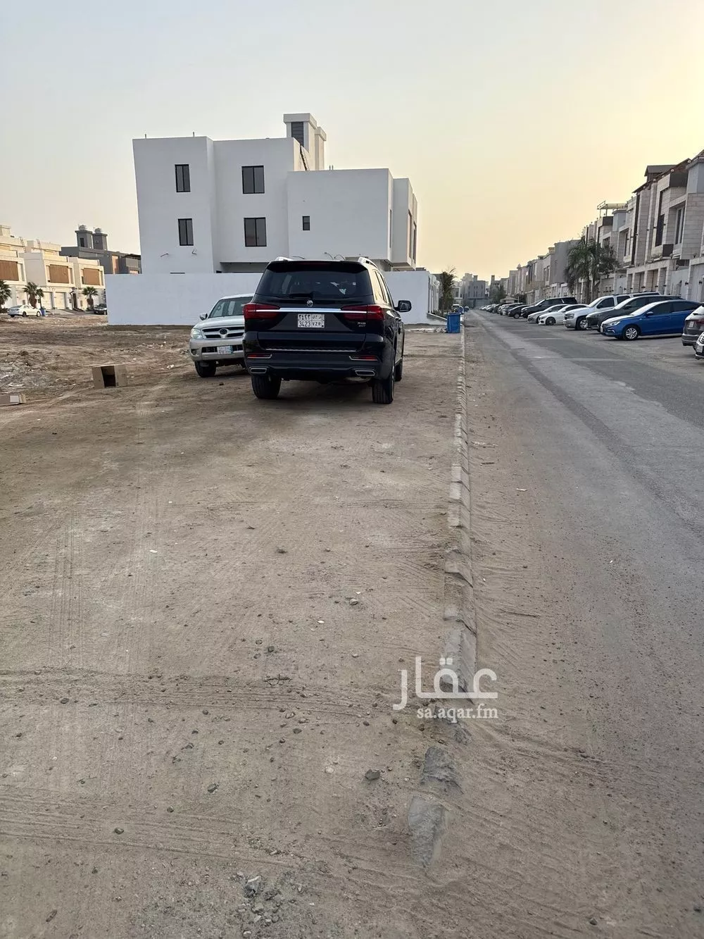 694 sqm land in Az Zomorod 2