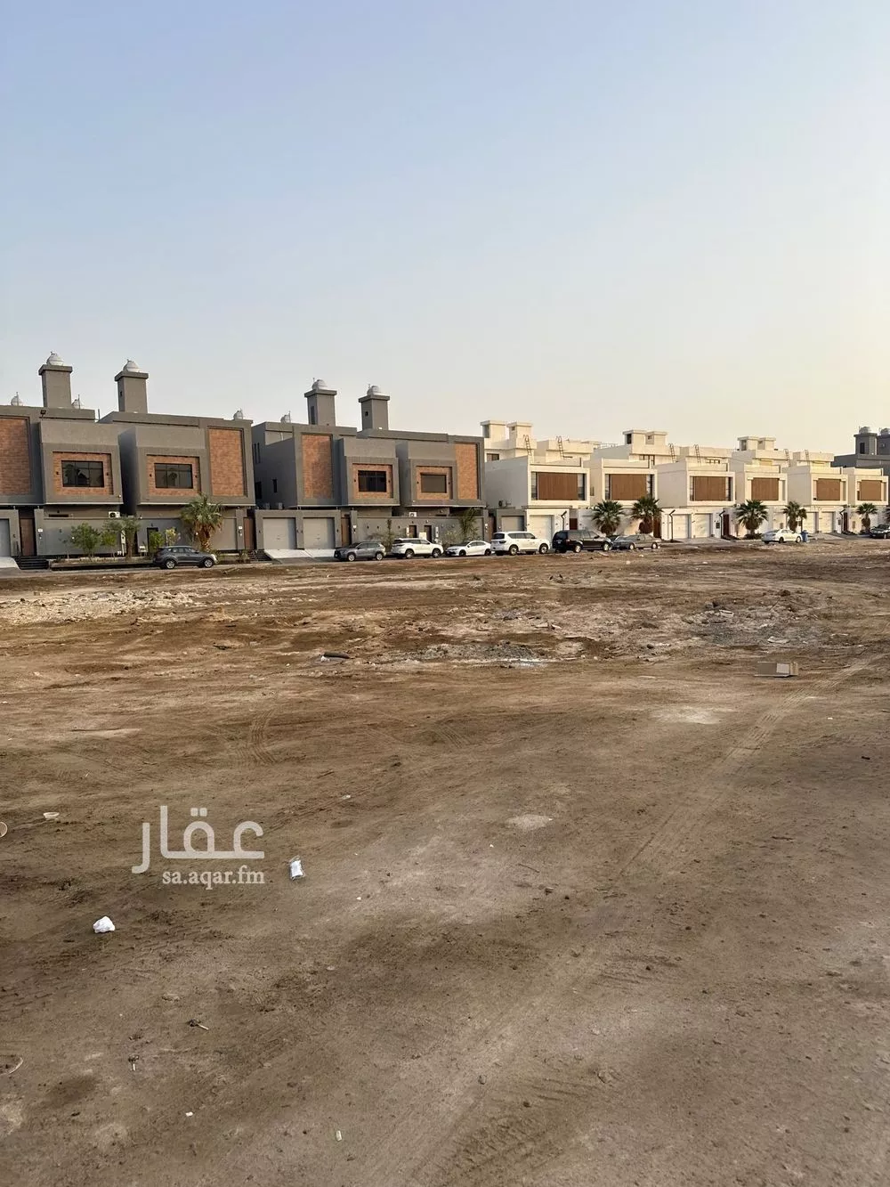 694 sqm land in Az Zomorod 4