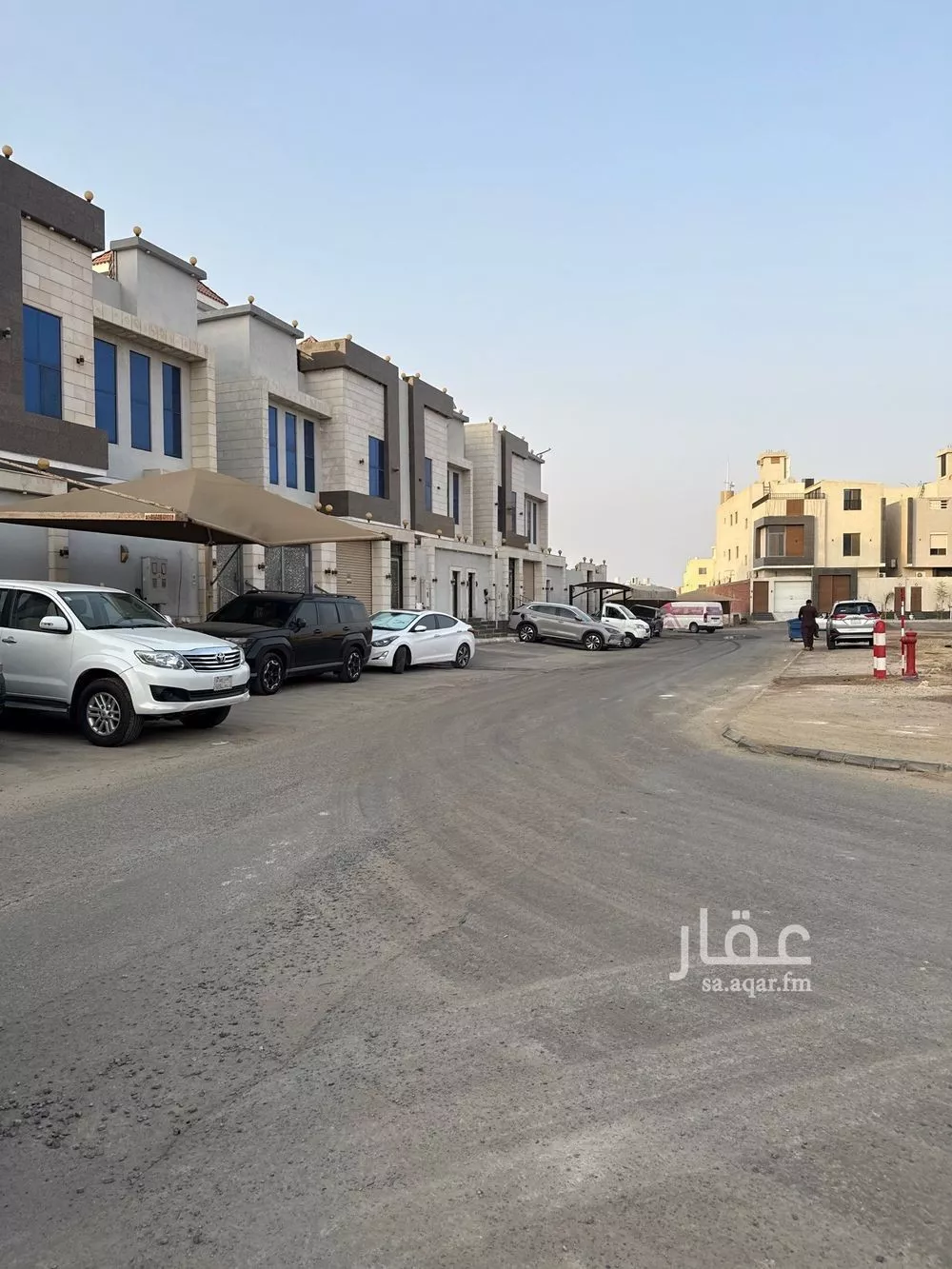 694 sqm land in Az Zomorod 5
