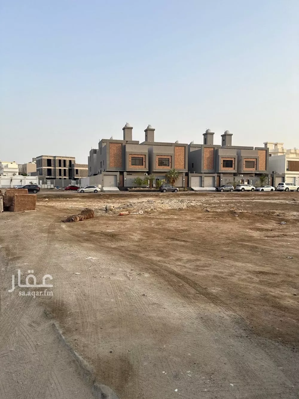 694 sqm land in Az Zomorod 8