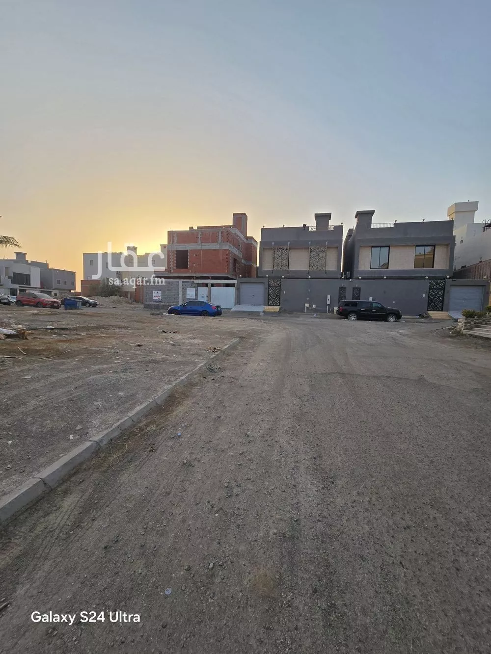 307 sqm land in Az Zomorod 5