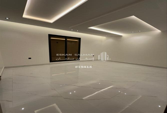 شقة 7 غرف في Ar Rimal 3