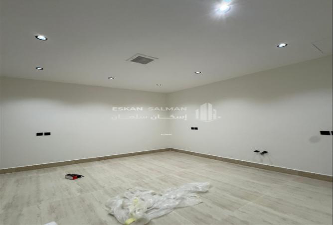 6 bedroom villa in Okaz 2