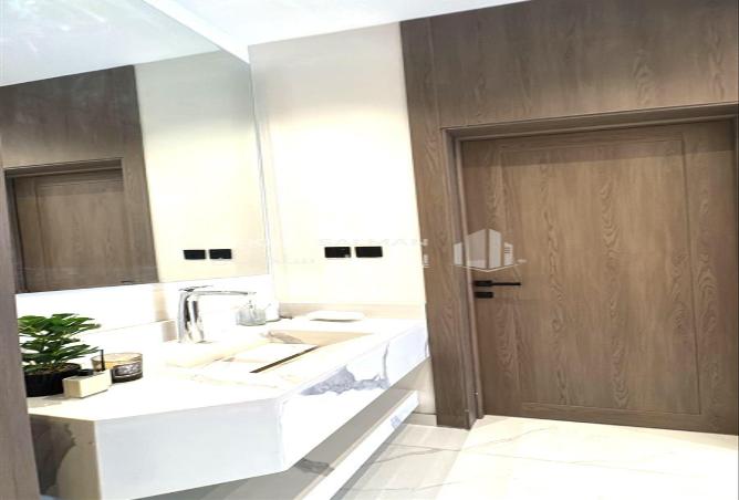 6 bedroom villa in Okaz 3