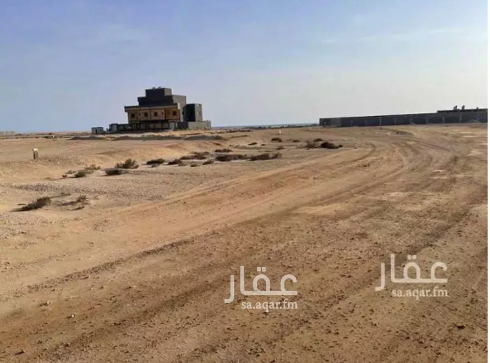 911 sqm land in Az Zomorod 3