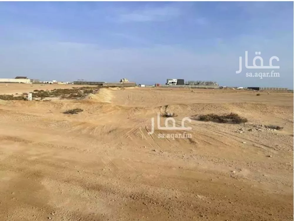 911 sqm land in Az Zomorod 4