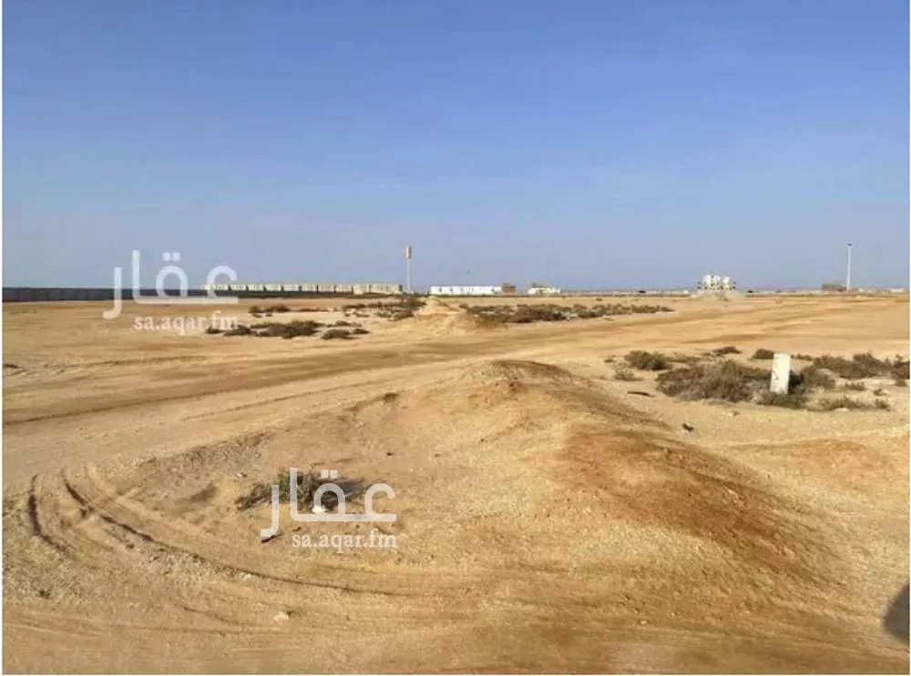 911 sqm land in Az Zomorod 6