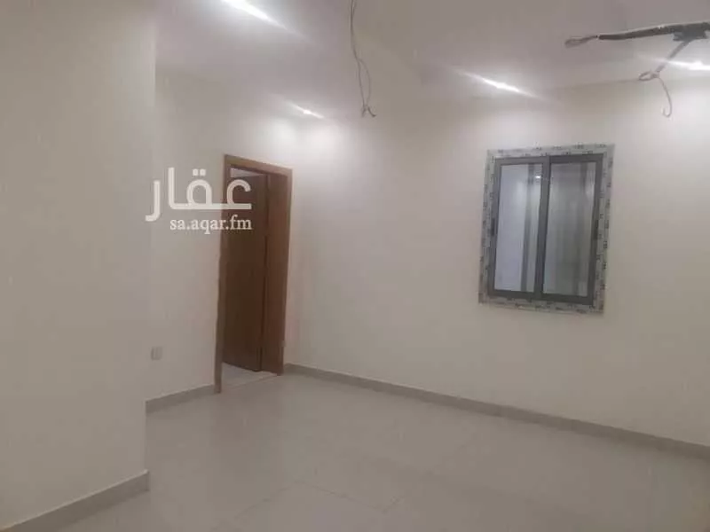 شقة 4 غرف في السلامة 8