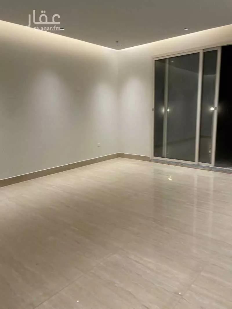 3 bedroom apartment in Al Malqa 12