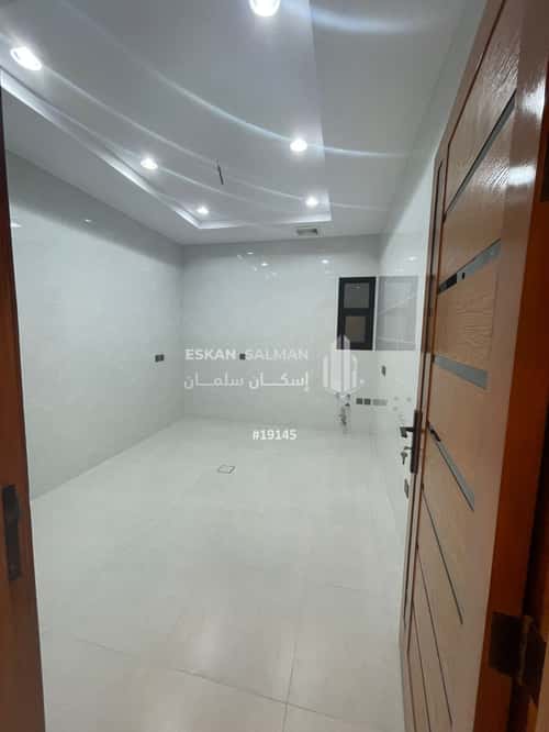 6 bedroom apartment in Al Salamah 5