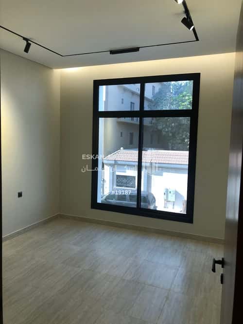 شقة 4 غرف في النزهة 3