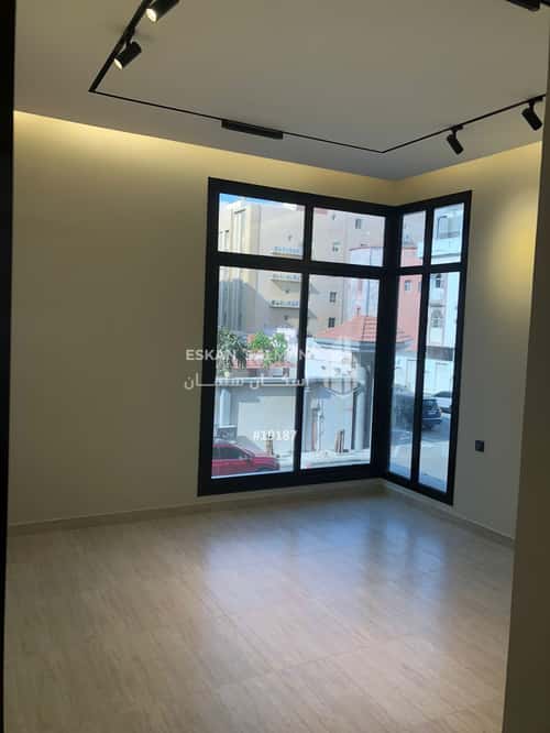 شقة 4 غرف في النزهة 4