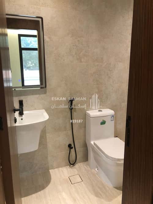 شقة 4 غرف في النزهة 5