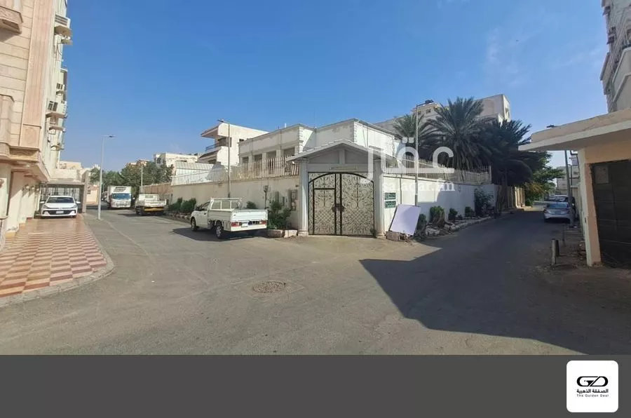552 sqm land in Mishrifah 3