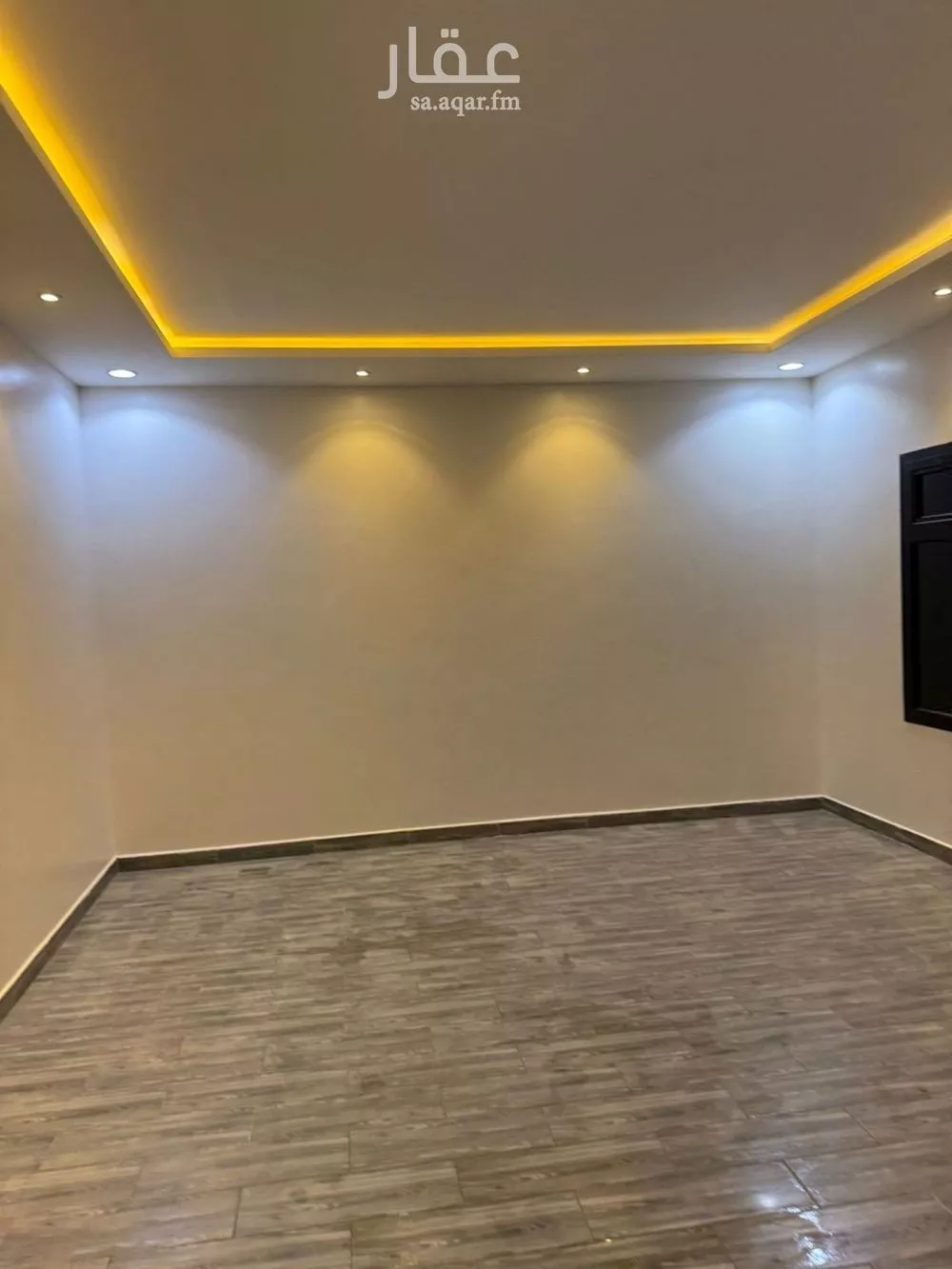 3 bedroom floor in Tuwaiq 8