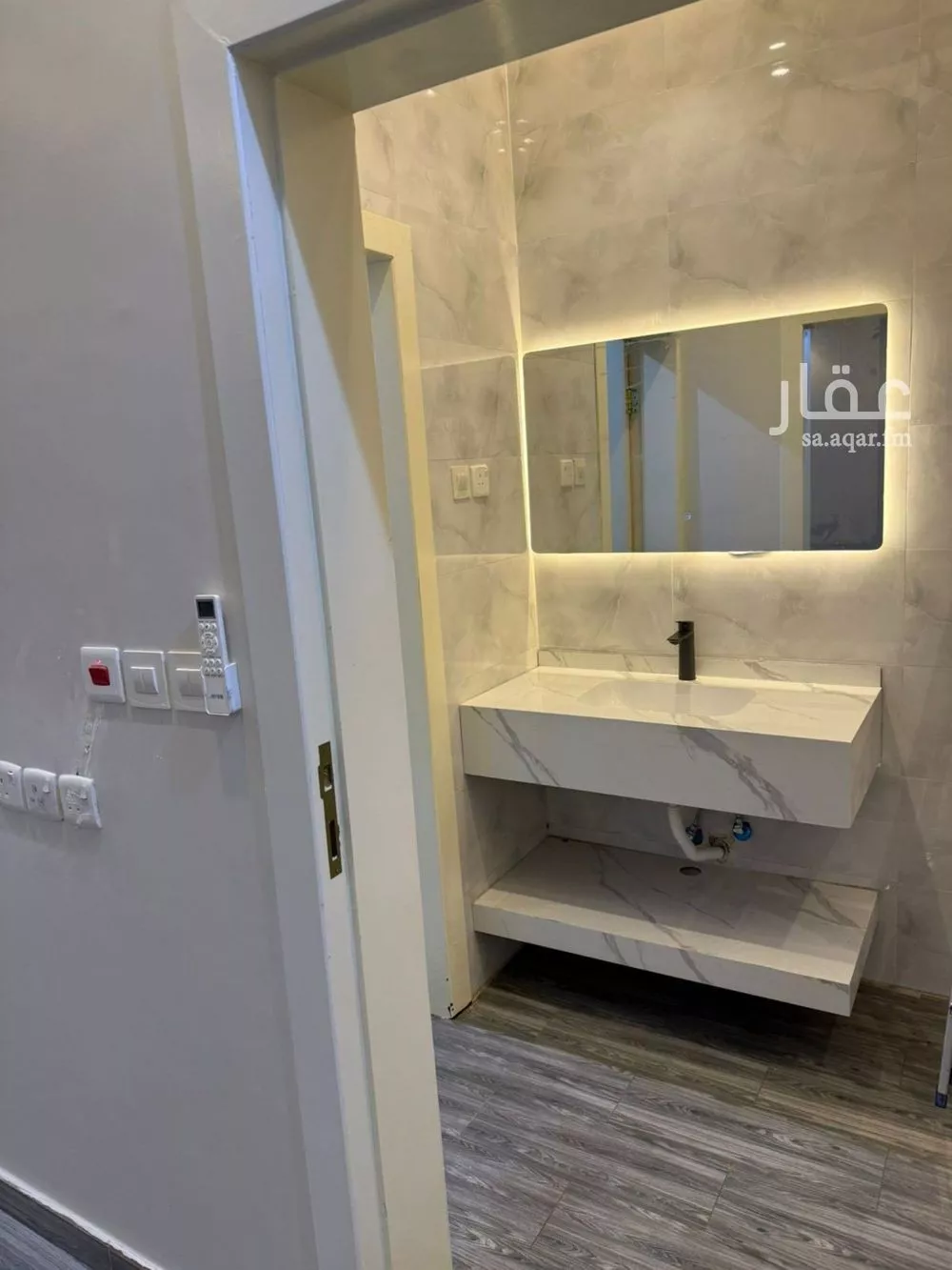3 bedroom floor in Tuwaiq 10