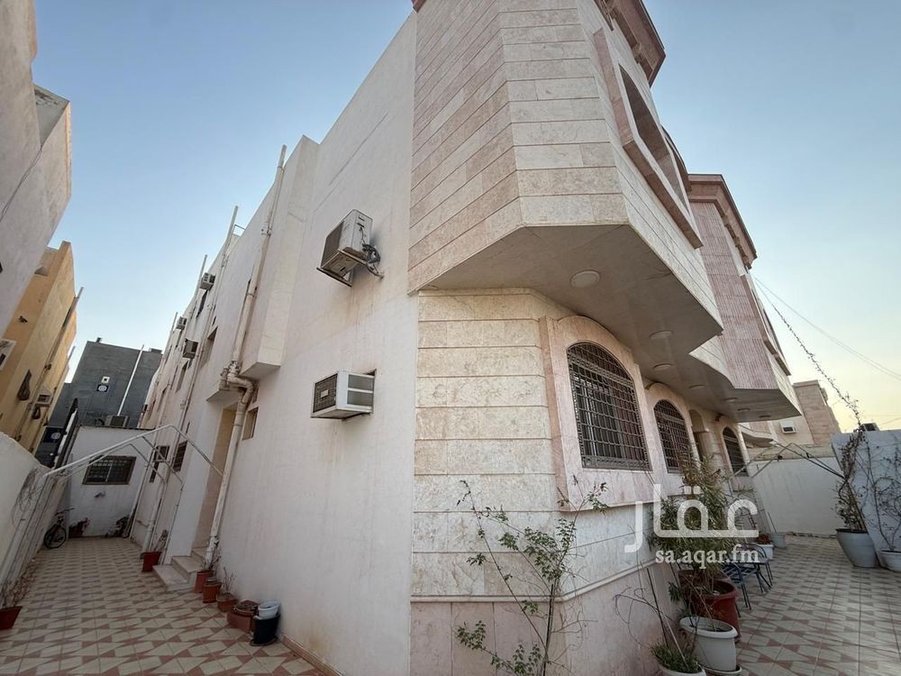 villa in Al Rawabi, Madinah 22