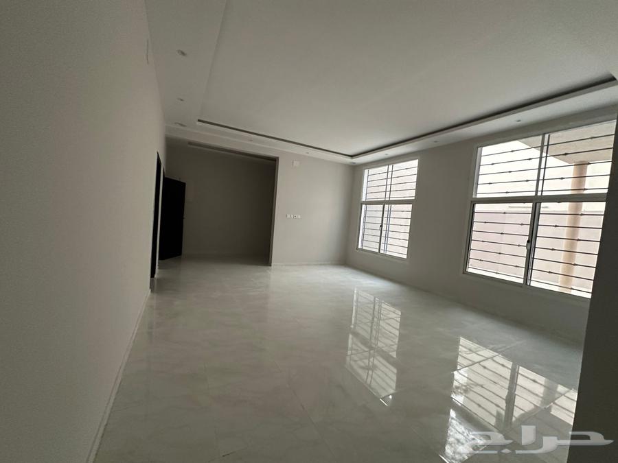 5 bedroom duplex in Al Malaz 2