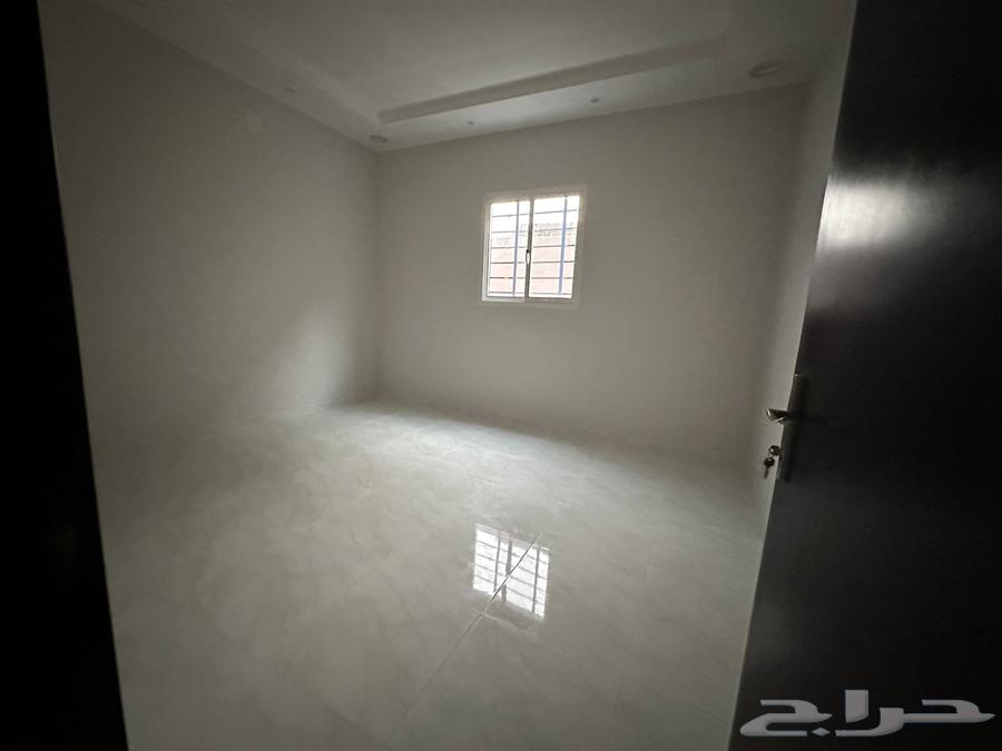 5 bedroom duplex in Al Malaz 13