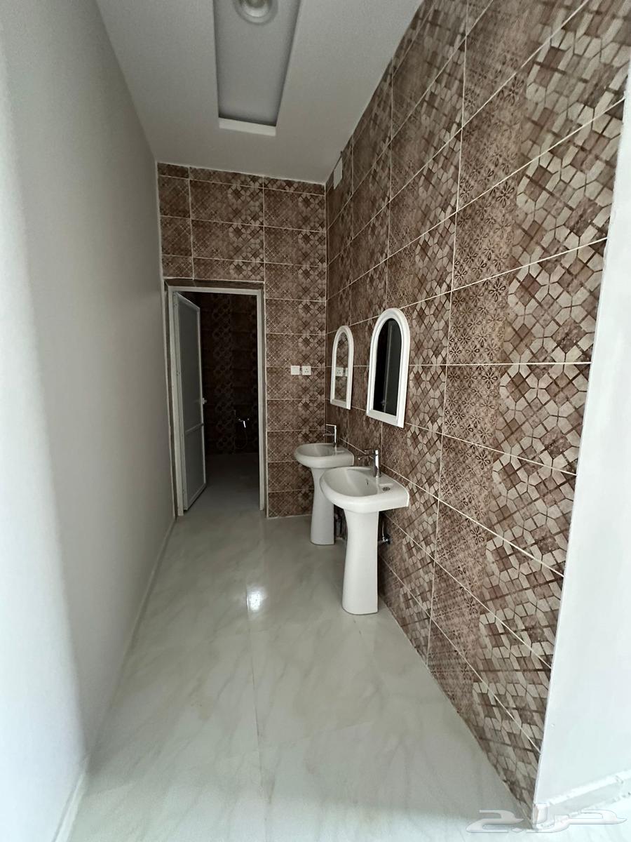 5 bedroom duplex in Al Malaz 14