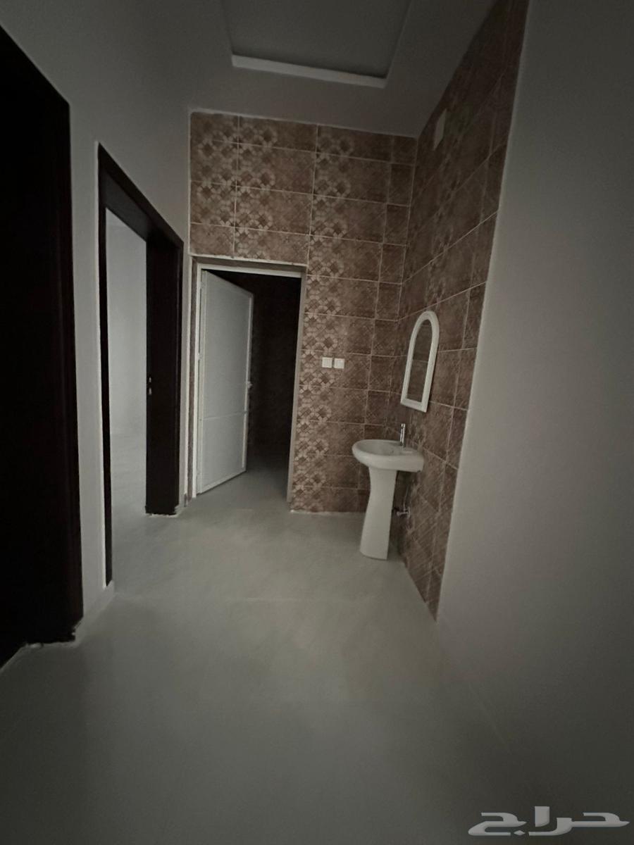 5 bedroom duplex in Al Malaz 3
