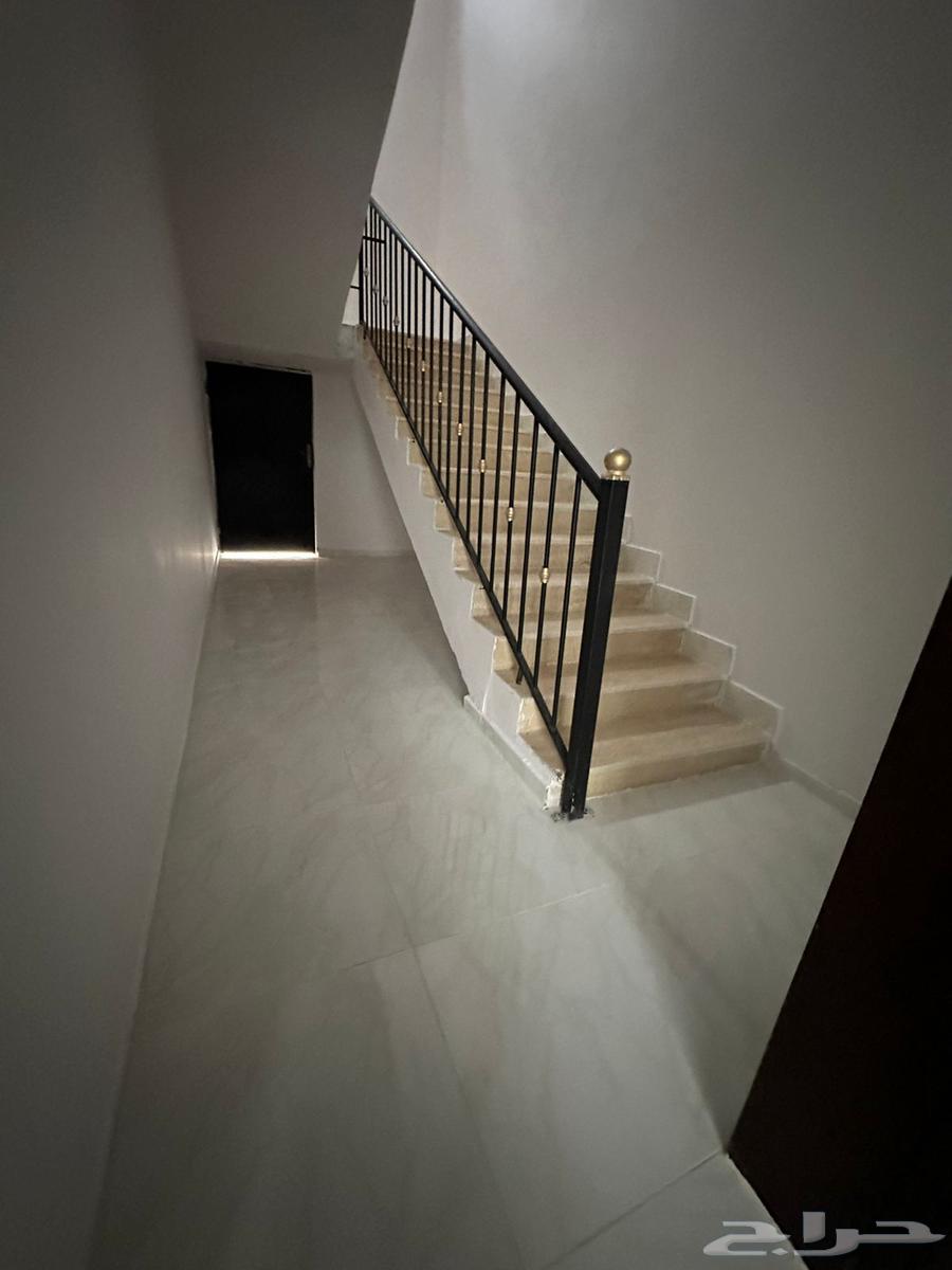 5 bedroom duplex in Al Malaz 6
