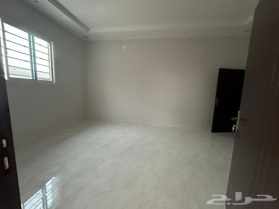 5 bedroom duplex in Al Malaz 10
