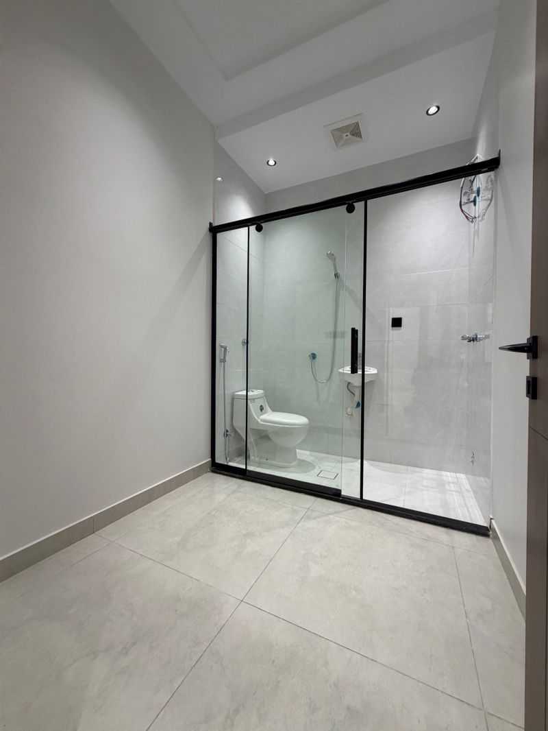 4 bedroom apartment in Al Salamah, Jeddah 11