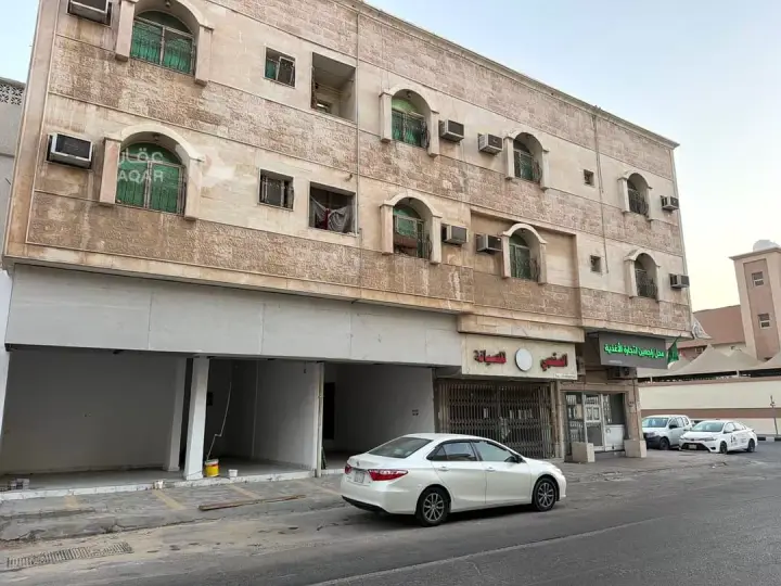 shop in Al Adamah, Eastern Province 4
