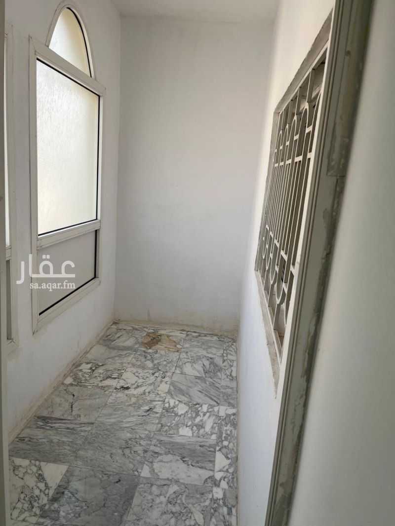 12 bedroom building in Al Zahra, Riyadh 2