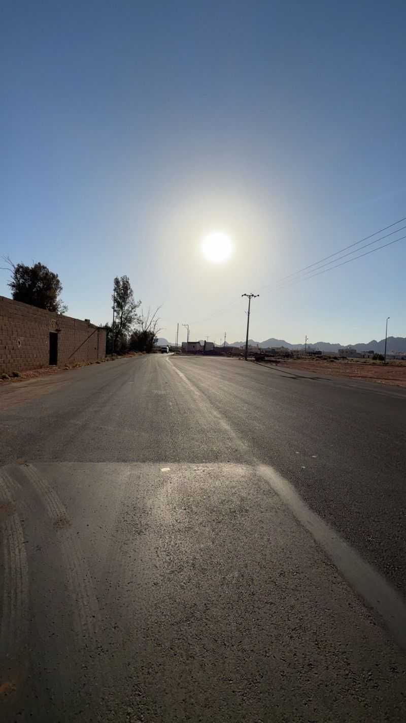 land in An Naqrah, Hail 3