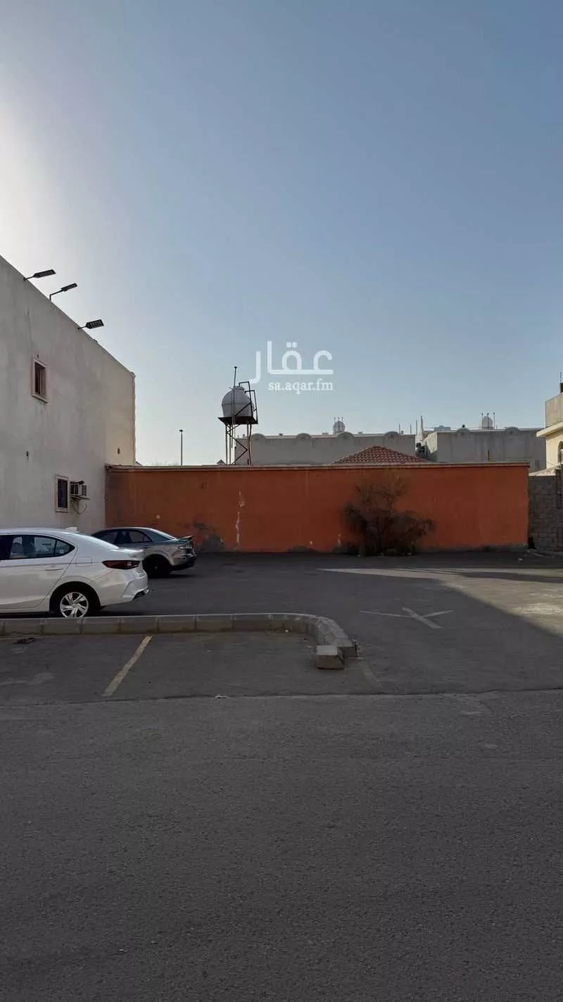 أرض 400 م² في ابحر الجنوبية 3