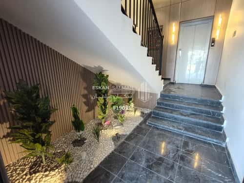 5 bedroom floor in Tuwaiq 2