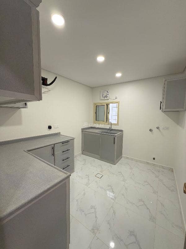 3 bedroom apartment in Al Thuqbah, Eastern Province 12