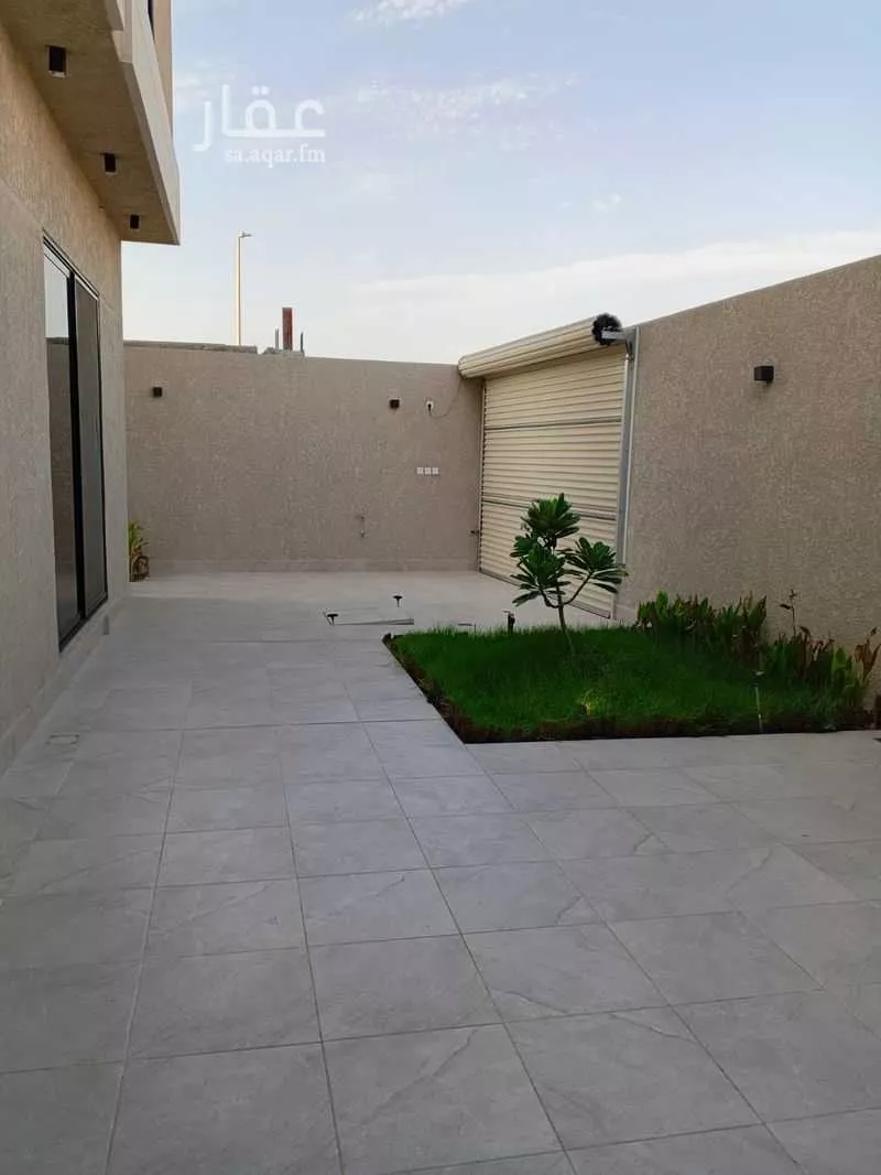 4 bedroom villa in At Tahliyah, Eastern Province 3