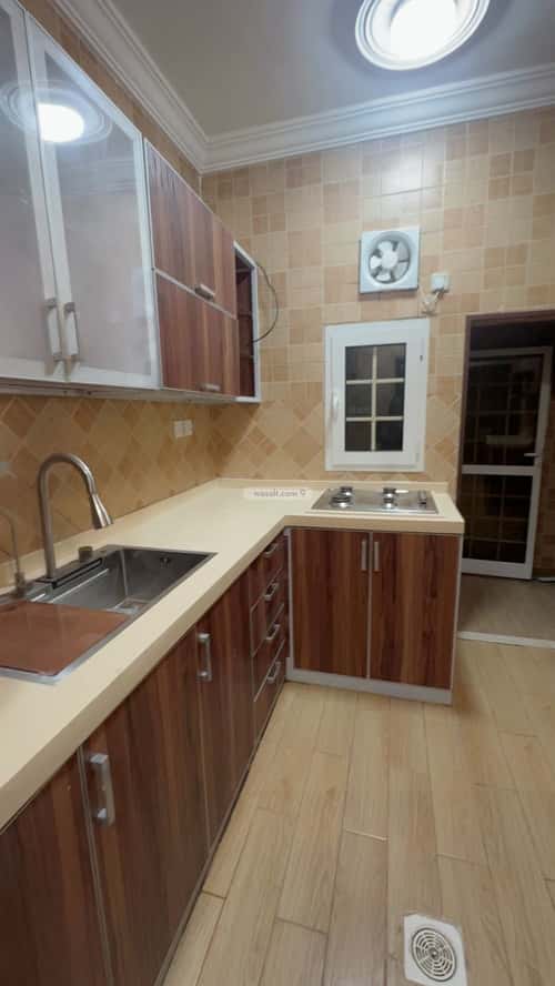 4 bedroom apartment in Al Shiraa, Jeddah 5