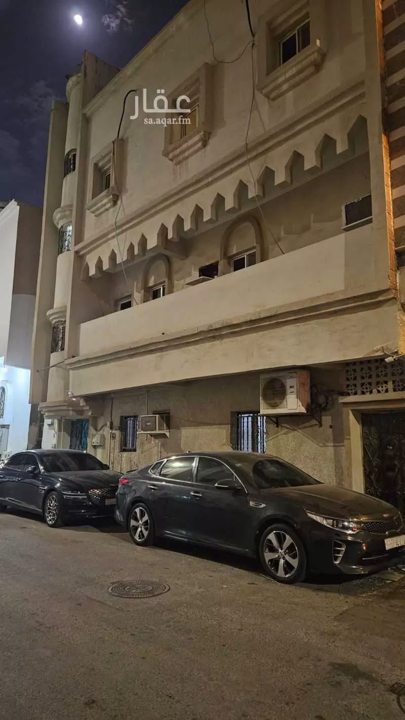 عقار 15 غرف في الربوة، جدة