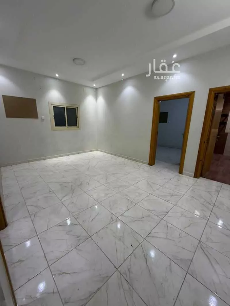 3 bedroom apartment in Al Muntazah, Jeddah 8