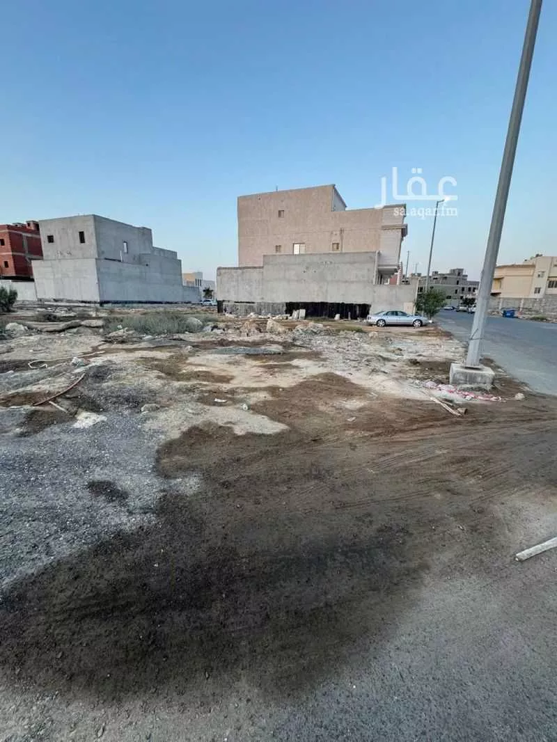 685 sqm land in Al Yaqout 7