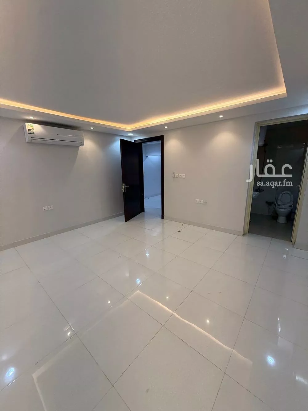 3 bedroom apartment in Shubra, Riyadh 5