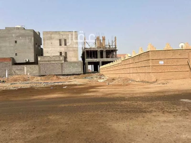 أرض 600 م² في الزمرد 4