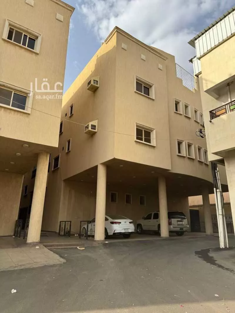 3 bedroom apartment in Al Fath, Khamis Mushait 2