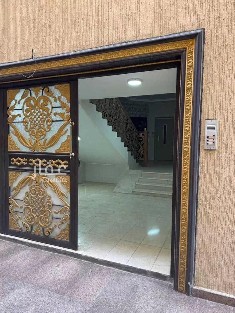 3 bedroom apartment in Al Fath, Khamis Mushait 6