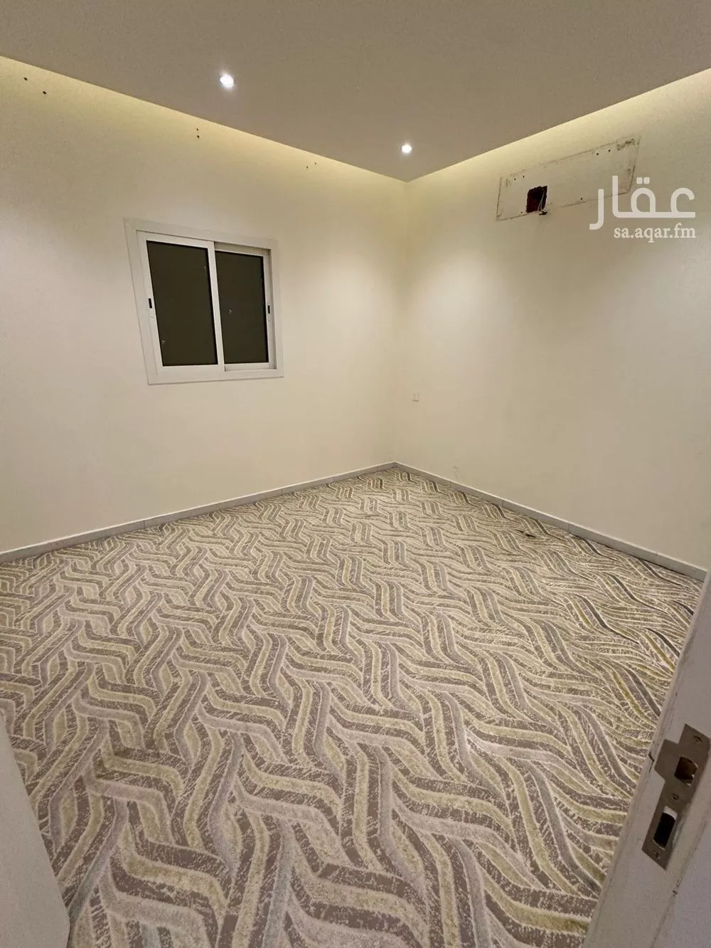 دور 4 غرف في عرقة 5