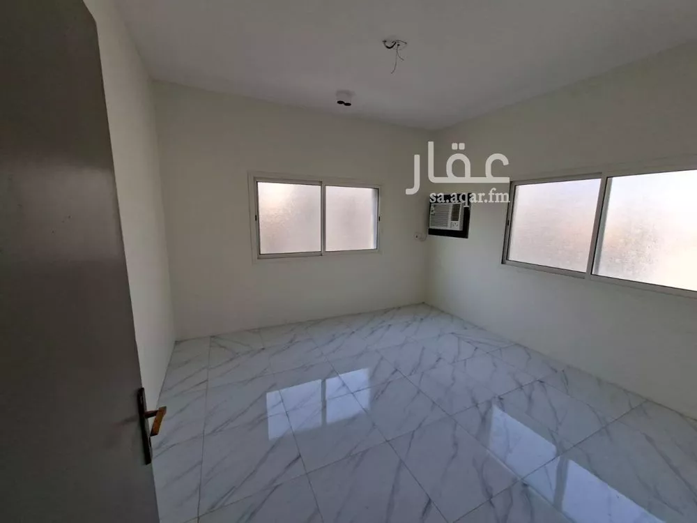 2 bedroom apartment in Al Aqrabiyah, Eastern Province 4