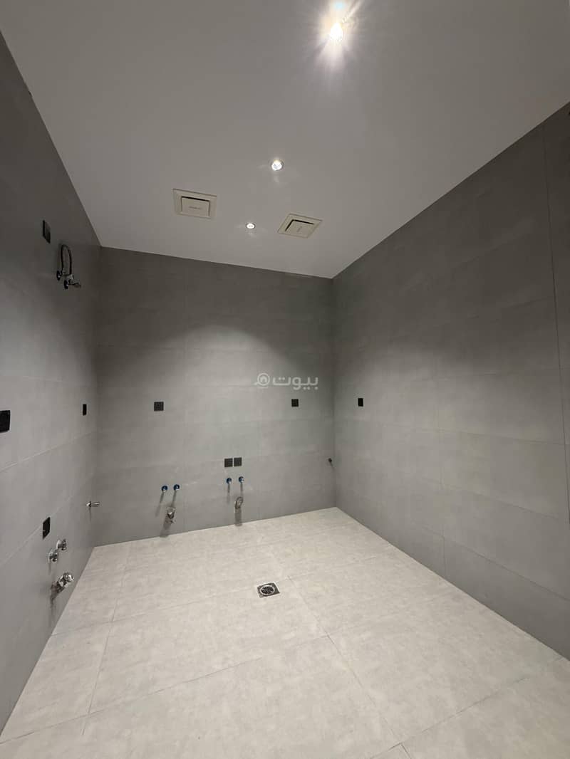 4 bedroom apartment in Al Salamah, Jeddah 6