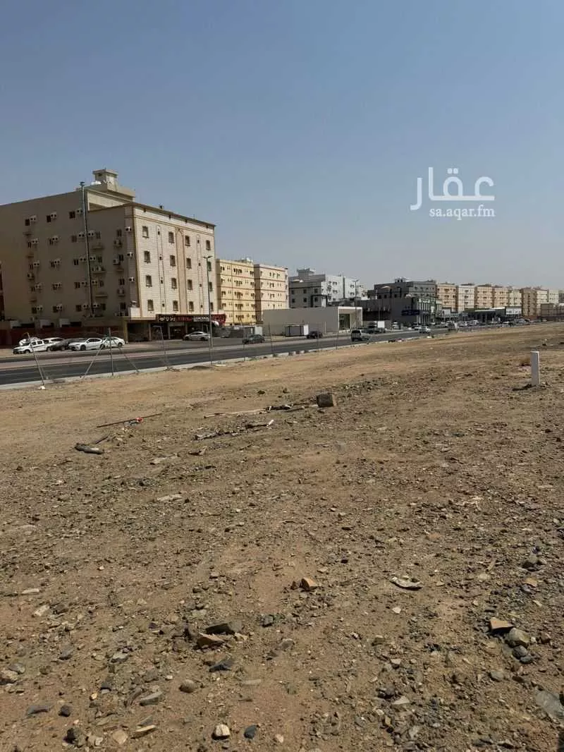أرض 1624 م² في المريخ 4